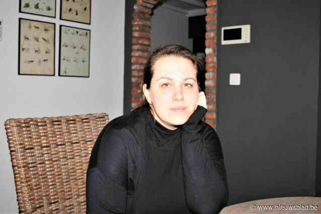 In een vorig leven was Sara (37) fitnessinstructeur, tot een mysterieuze ziekte alles op z’n kop zette: “Ik slaap vijftien uur per dag en nog ben ik moe”