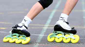 Hochschule Augsburg bietet Studieninfos mit Rollschuh-Disco