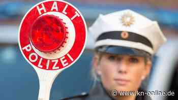 Unfall mit Motorroller in Kiel: Polizei sucht flüchtigen Autofahrer