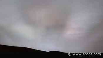 NASA's Mars rover Curiosity sees dazzling 'sun rays' over Red Planet