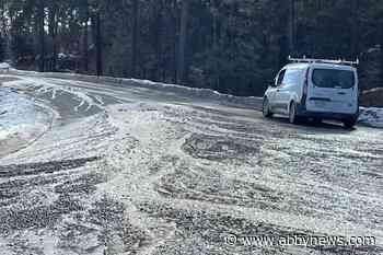 Sink hole closes roads in Kelowna