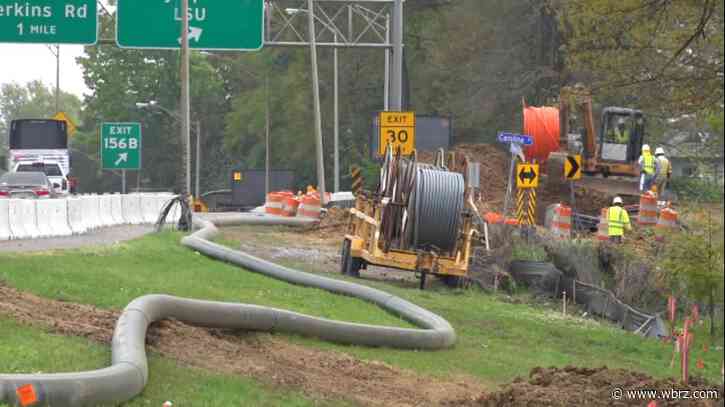 Concrete barriers eliminate shoulder on portion of I-10 East; will remain until 2027
