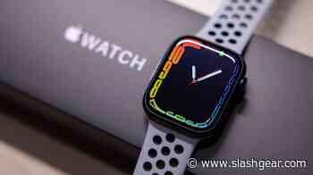 The Apple Watch Still Doesn't Have Dark Mode, But Here's How To Set Up The Next Best Thing