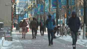 Calgary office workers bringing bustle back to downtown, at least during work week