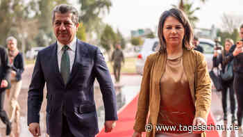 Baerbock sichert Kurden Hilfe beim Wiederaufbau zu