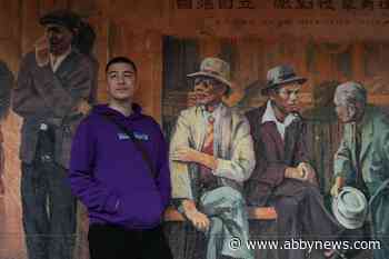 Chinese Canadians walk tightrope in political arena amid foreign interference debate