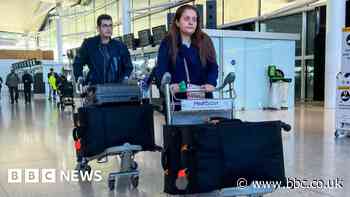 Heathrow told to cut passenger charges again