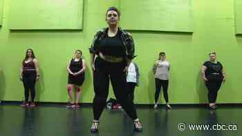 Calgary burlesque class encourages bigger-bodied performers to be confident in their own skin