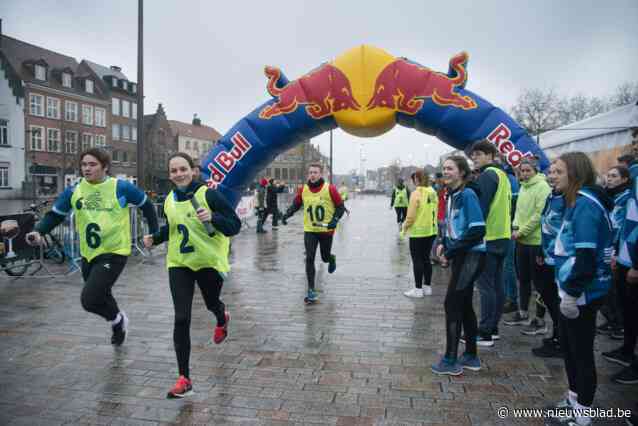 Succesvolle maar natte 6-urenloop
