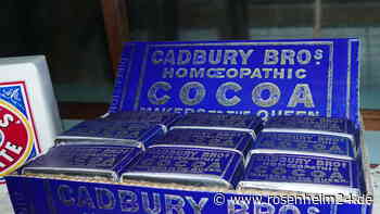 Frau findet 100 Jahre alten Schokoriegel und Badezimmer-Fußboden