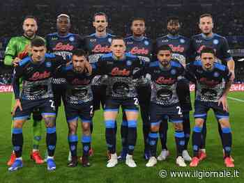 Sequestrate oltre milleduecento magliette del Napoli calcio false