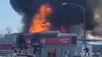 Crews battle fire at Shoppers Drug Mart in Thompson, Man.