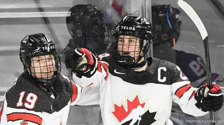 Poulin leads experienced Team Canada in quest for third straight women’s hockey title