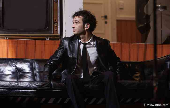 Watch The 1975’s nonchalant ‘SNL’ promos with Jenna Ortega