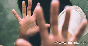 Obernbreit: Exhibitionist entblößt sich vor Frau - Die will ihn nicht davonkommen lassen