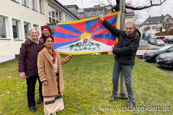 Fahne erinnert an ein unterdrücktes Volk