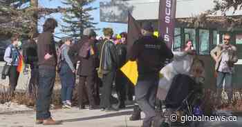 Calgary bylaw seeks to put distance between protesters, city facilities