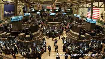 Die Bank wird nach einem Sturm auf Konten geschlossen