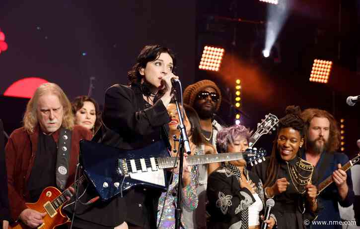 Watch St. Vincent cover David Bowie’s ‘Young Americans’ at Love Rocks gig