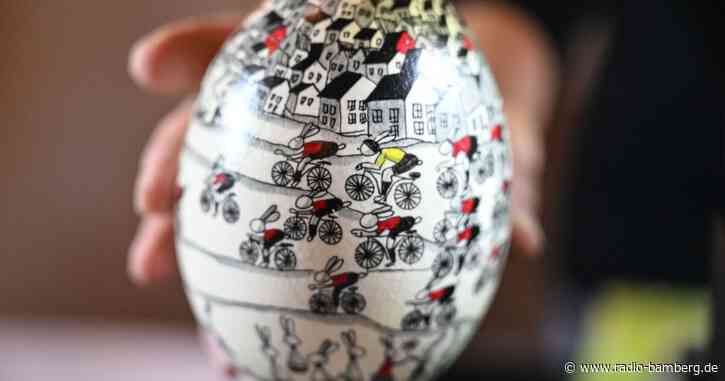 Allgäuer Markt mit Kunstwerken rund ums Osterei