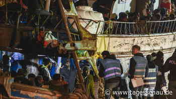 Italienische Küstenwache rettet etwa 600 Migranten