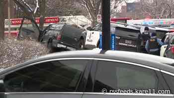 4 injured as shooting suspect's stolen car rams into sheriff vehicles, crashes into tree