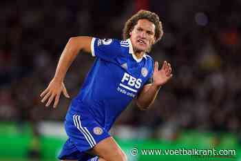 🎥 Dat zal Tedesco toch niet graag zien: Wout Faes pakt rood en toont dan nog onbegrip