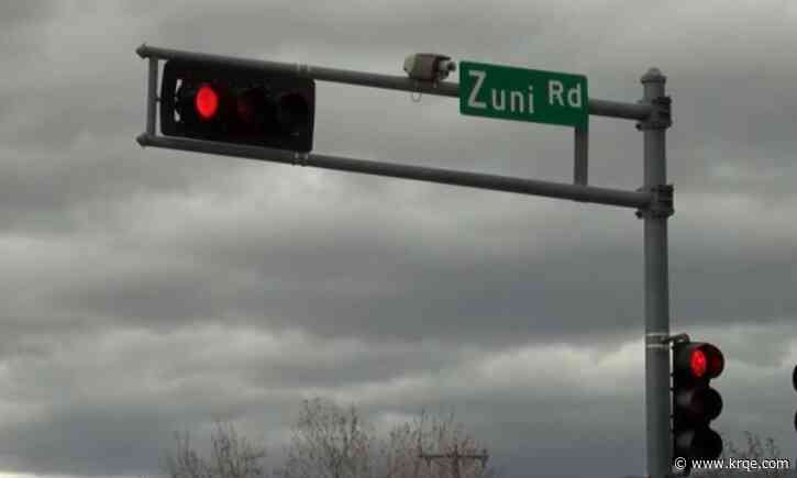 1 dead in pedestrian-vehicle crash, Albuquerque police report