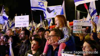 Israelis protestieren erneut gegen geplante Justizreform