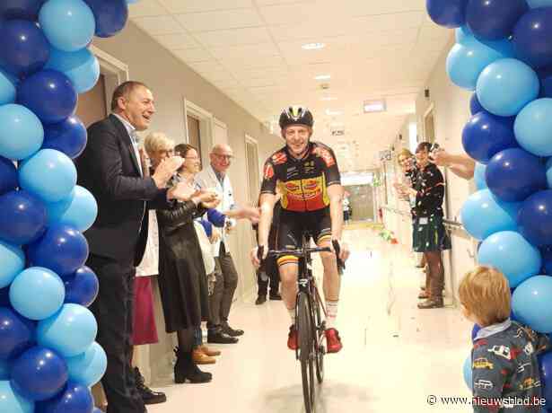 Veldritkampioen Michael Vanthourenhout fietst gloednieuw sportmedisch centrum in: “Belangrijk voor wie zijn grenzen wil verleggen”