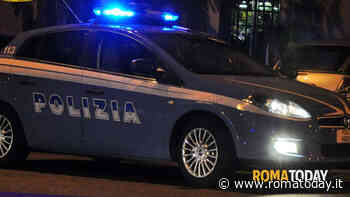 Accoltellato in strada a Guidonia, caccia al branco