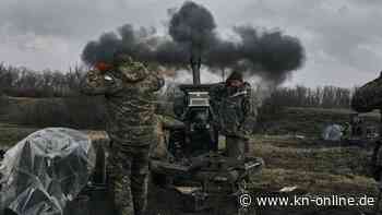 Trotz Munitionsmangels: Schwere Kämpfe in Bachmut und ukrainischer Hinterhalt