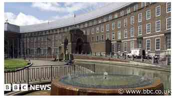 Bristol: Youth workers criticise planned cuts to services