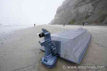 8 dead after smuggling boat capsizes off San Diego coast