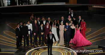 ‘Everything Everywhere All at Once’ Is Big Winner at the Oscars