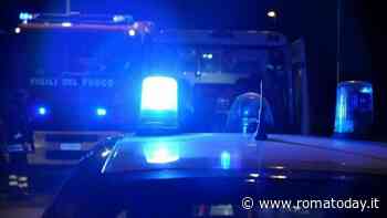Incendio in un appartamento: salvata una donna