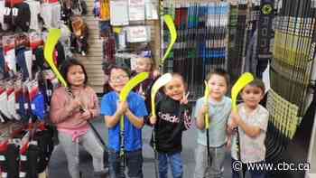 First Nation in Saskatchewan gifts community children with brand new hockey equipment