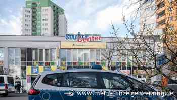 Messerstiche in Einkaufszentrum - Verdächtiger stellt sich