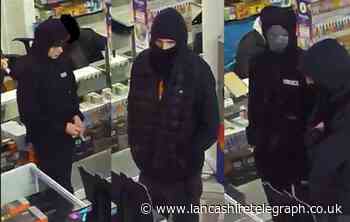 Armed gang threaten staff during attempted robbery in vape shop