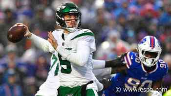 Sources: Fins snag Jets QB White on 2-year deal