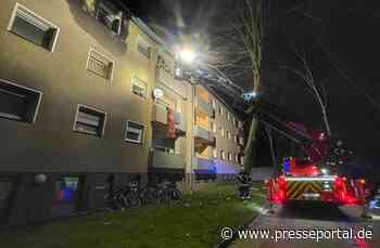 FW Bergheim: Kellerbrand in Bergheim - Feuerwehr rettet Familie von Balkon