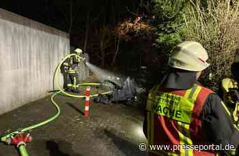 FW-EN: Brand zweier Müllcontainer an einem Garagenhof
