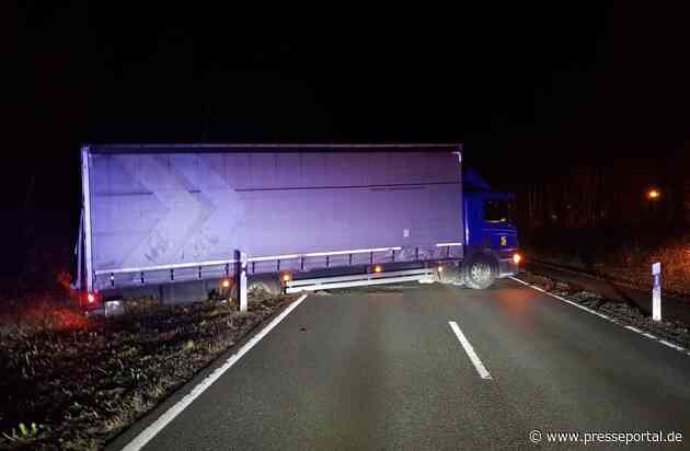 POL-HI: Wendemanöver geht sprichwörtlich daneben - Lkw versinkt im Seitenraum