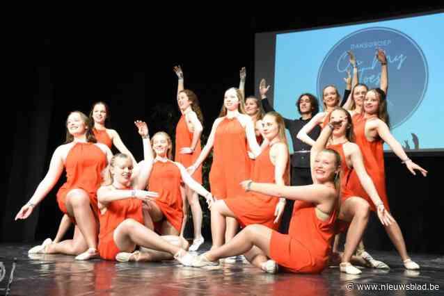 Dansgroep On My Toes voor eerste keer op de planken