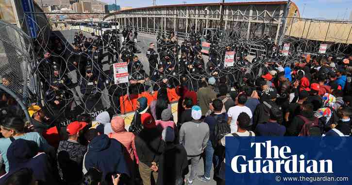 US border patrol closes bridge to Juárez after rumor causes migrant rush