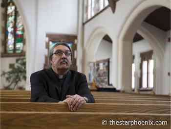 'Walking in two worlds': Indigenous bishop Chris Harper accepts national role with Anglican Church