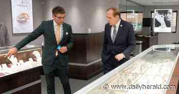 Diamonds Direct chooses Woodfield Mall outlot for first Illinois location