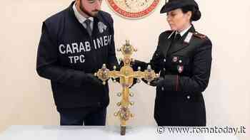 Torna a casa la croce rubata nel 2005 dalla basilica San Marco Evangelista in Campidoglio