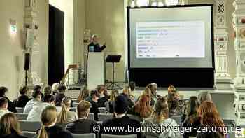 Ist die Welt noch zu retten? Helmstedter Schüler fragen Physiker