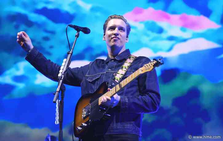 George Ezra postpones London O2 show due to “acute vertigo”